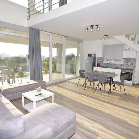 아파트호텔 Eleonas View 4*