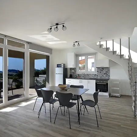 Eleonas View Aparthotel Nea Peramos (Macedonia)