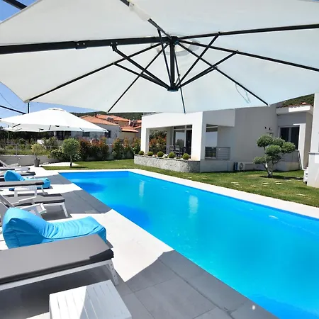 Eleonas View Aparthotel 4*